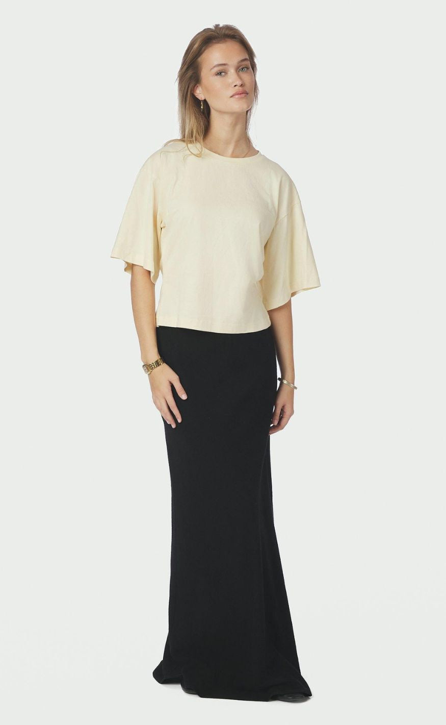 Neo Noir T-shirt - Asha Boxy Tee - Butter Yellow