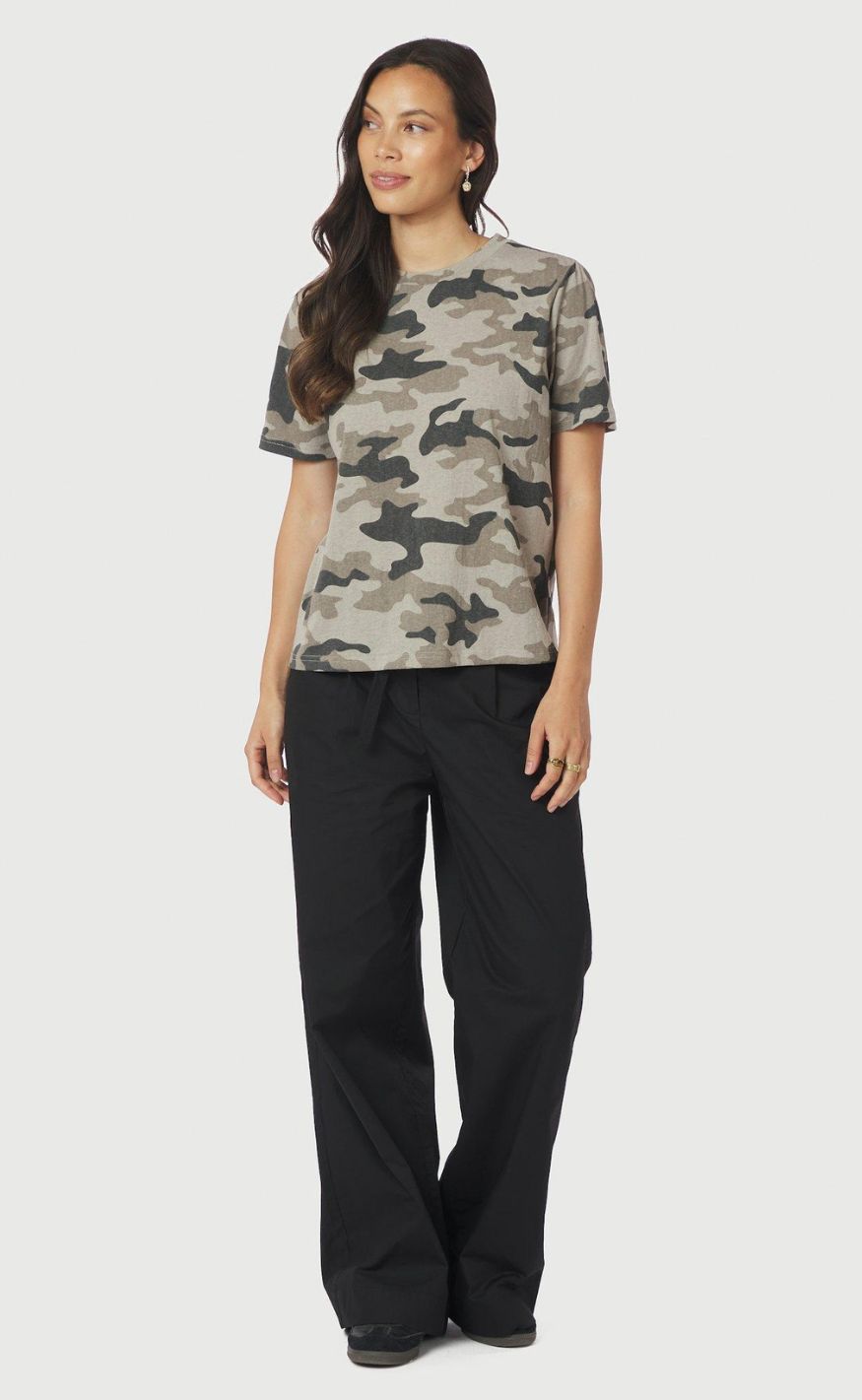 Neo Noir T-shirt - Malin Mili - Grey