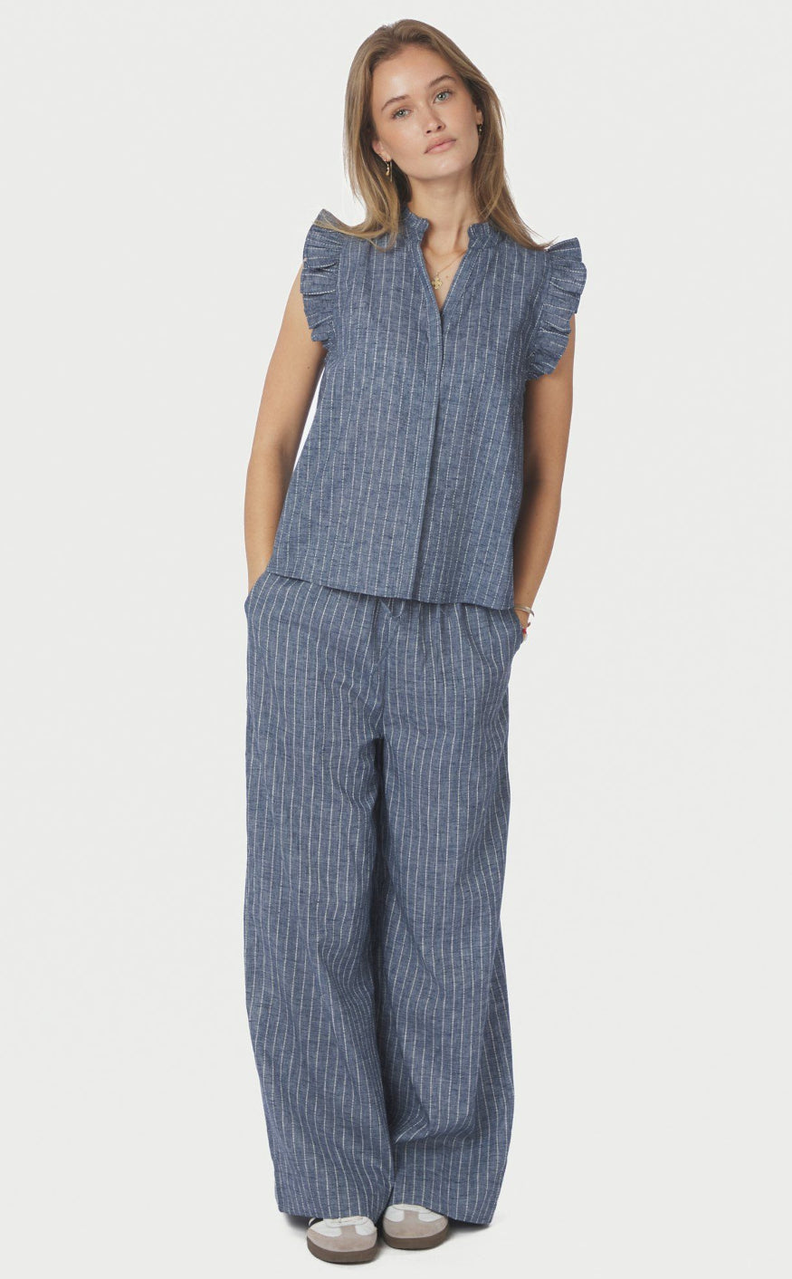 Neo Noir Top - Siona Emb - Blue