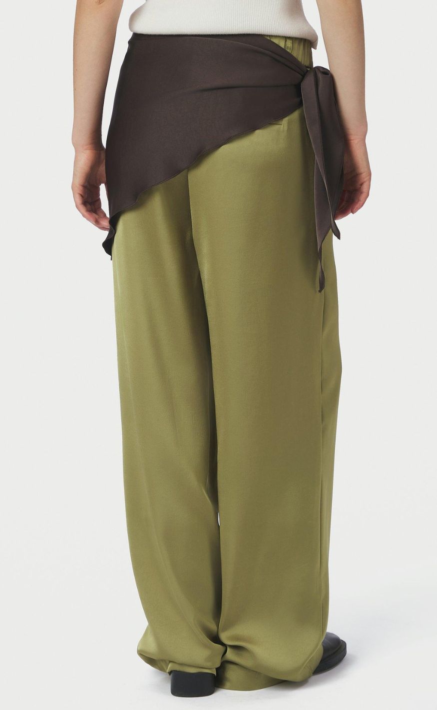 Neo Noir Tørklæde - Serina Heavy Sateen - Dark Brown