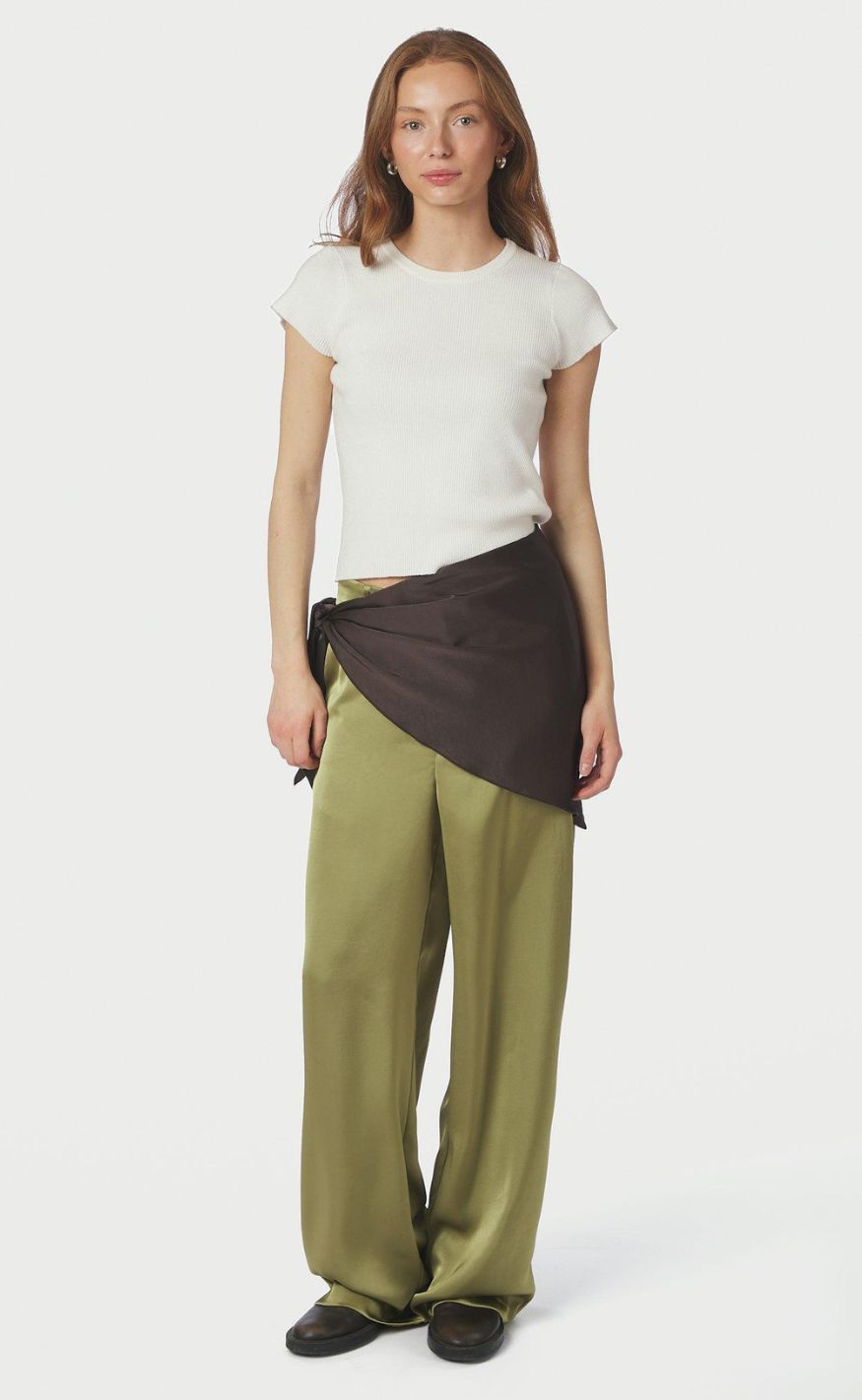 Neo Noir Tørklæde - Serina Heavy Sateen - Dark Brown