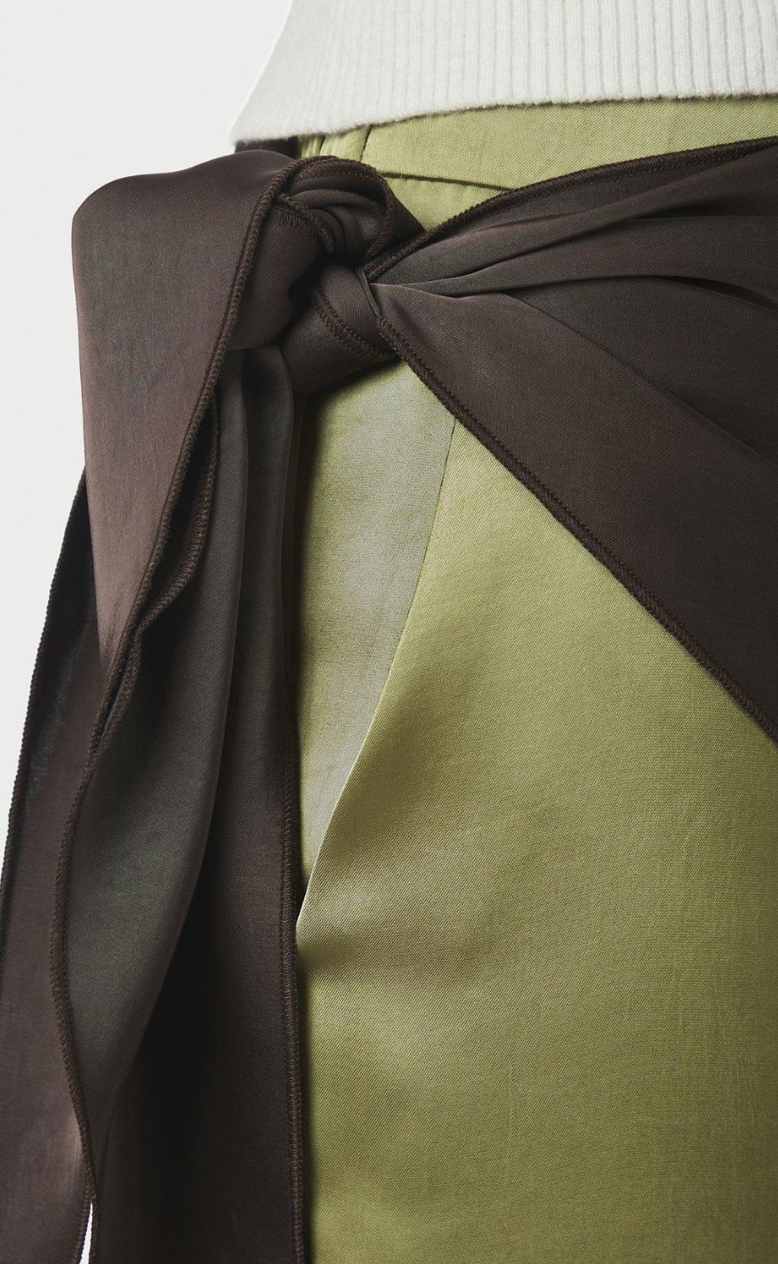 Neo Noir Tørklæde - Serina Heavy Sateen - Dark Brown