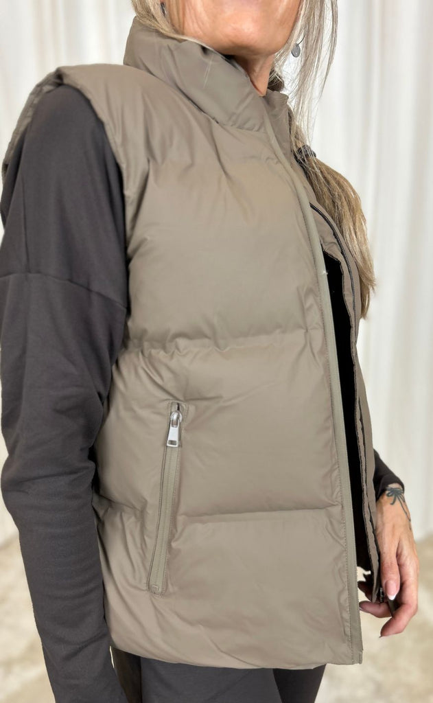 Neo Noir Vest - Annike C Puffer - Dark Taupe