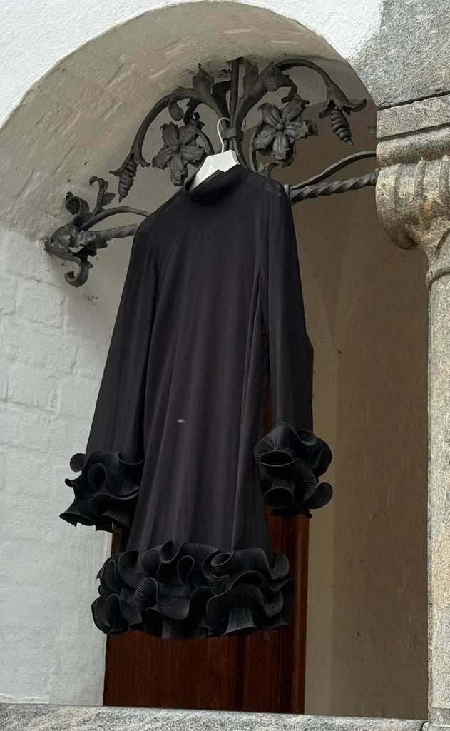 Noella Kjole - Latania - Black