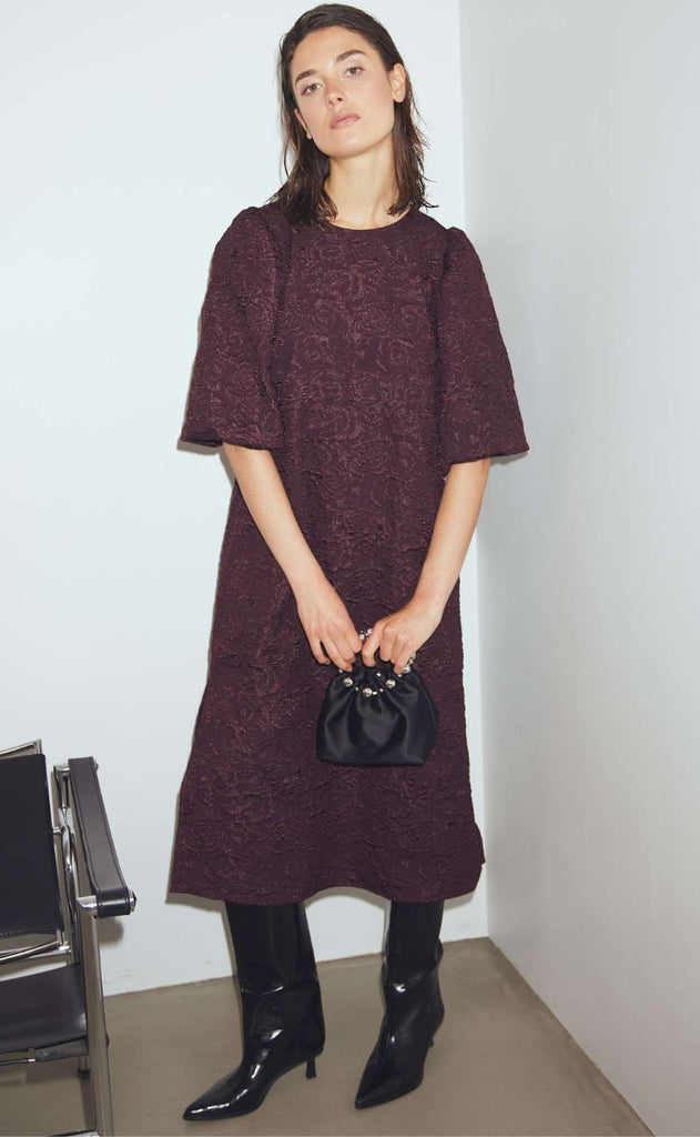 Noella Kjole - Pastis Long - Winetasting