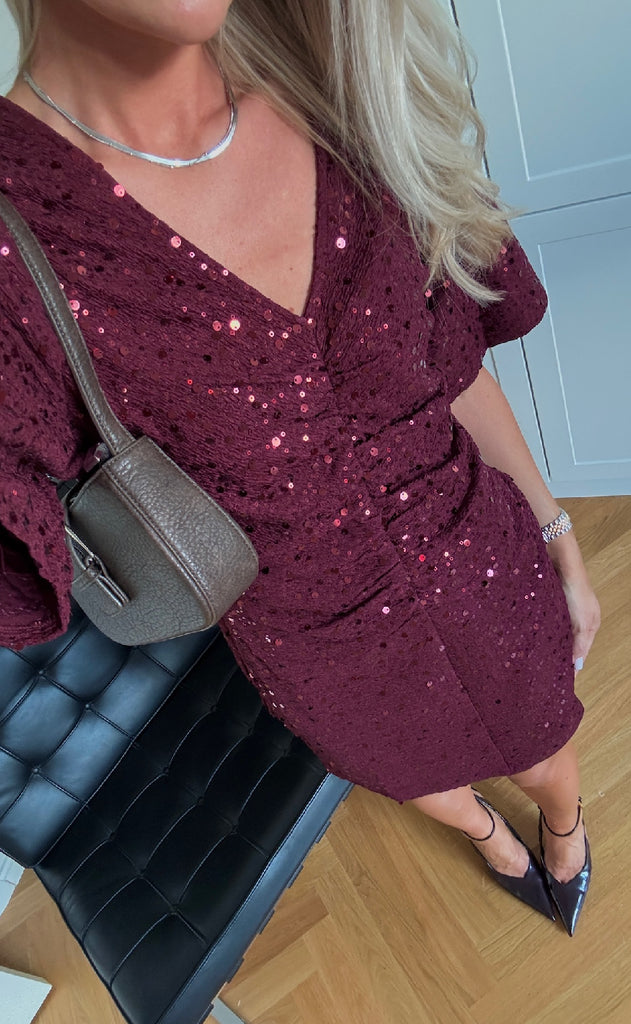 Noella Kjole - Soli - Winetasting