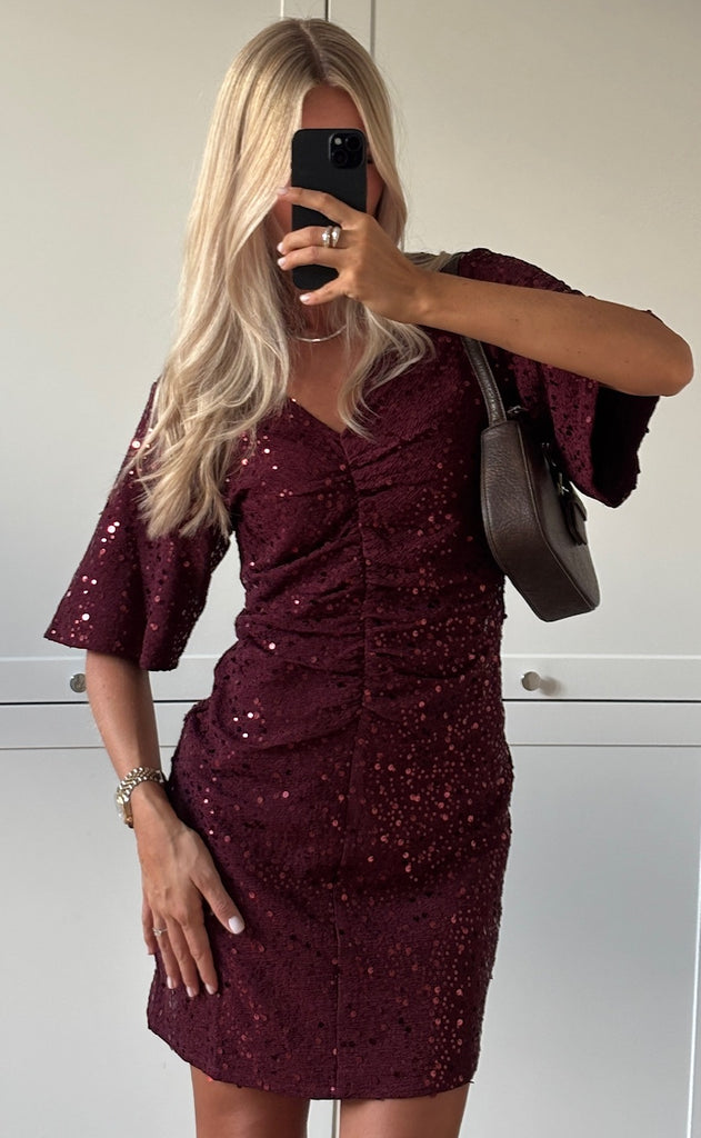 Noella Kjole - Soli - Winetasting