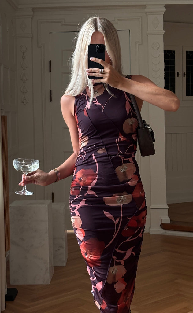 Noella Kjole - Sutton - Caris Red Print