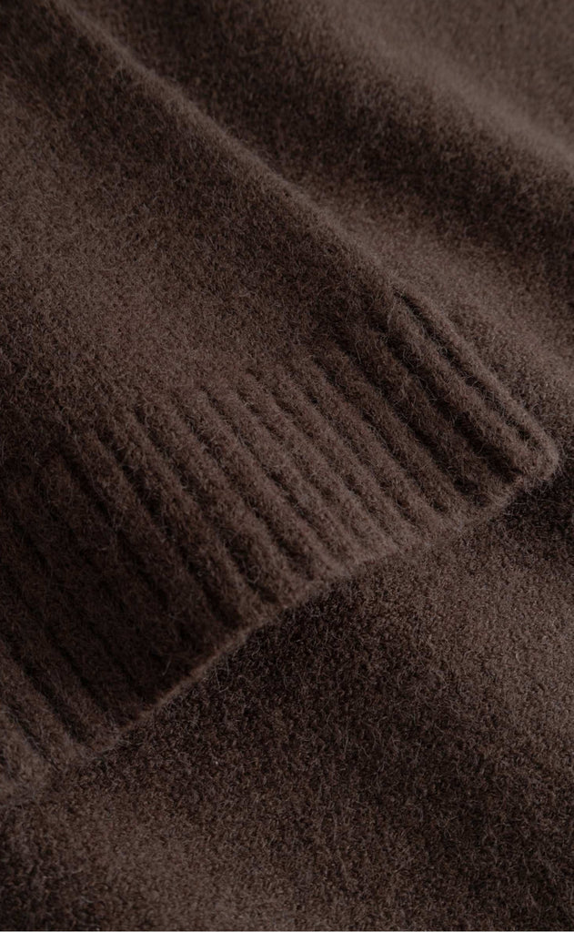 Noella Strik - Lenyx - Chocolate