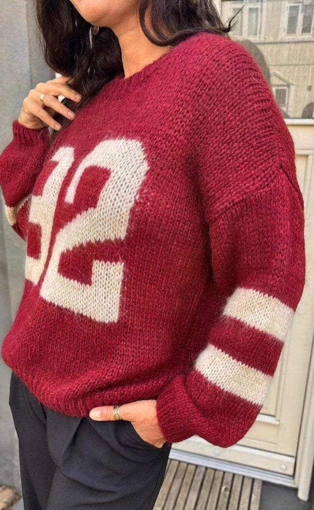 Noella Strik - Ninety-Two - Bordeaux Ivory