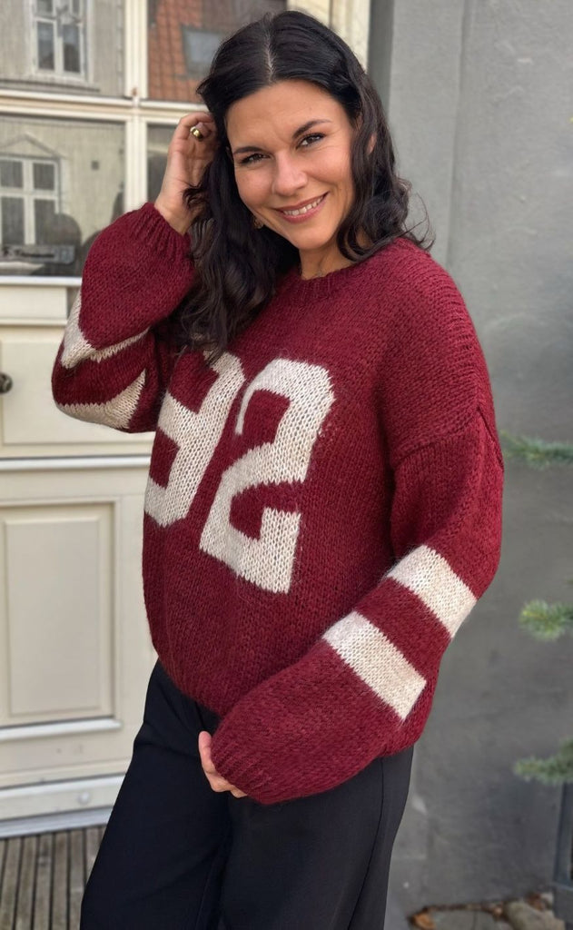 Noella Strik - Ninety-Two - Bordeaux Ivory