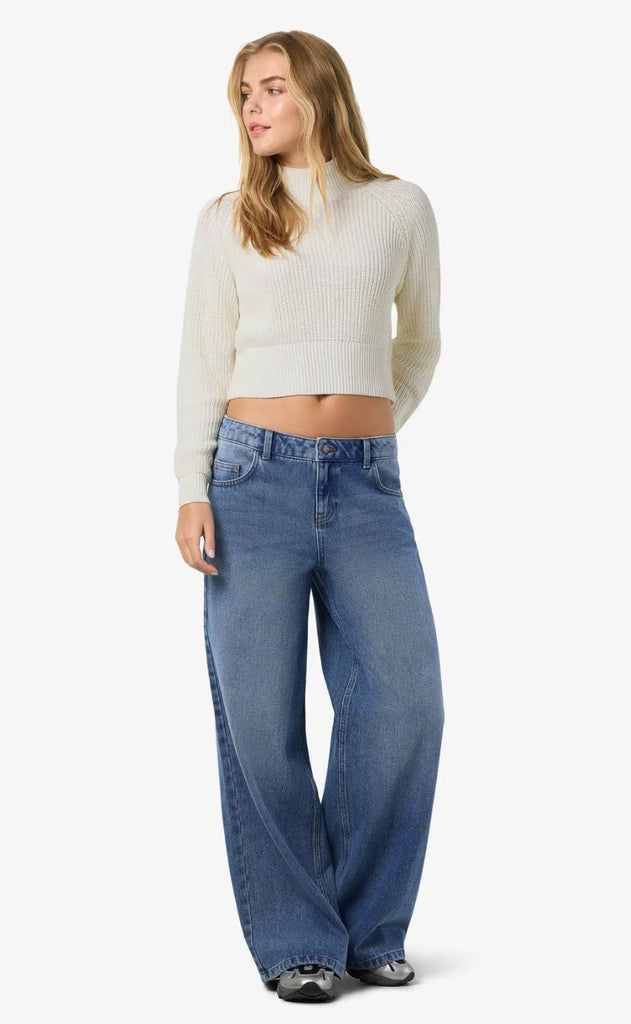 Noisy May Strik - Dara - Eggnog