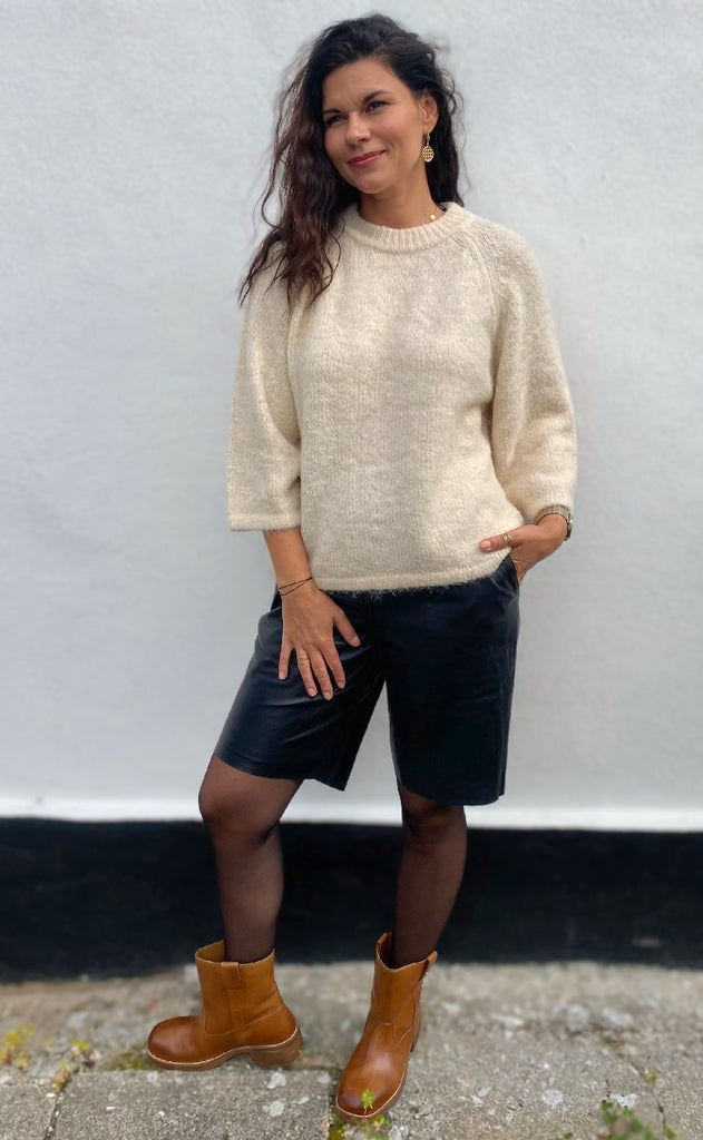 Notyz Shorts - Bermuda Leather - Black