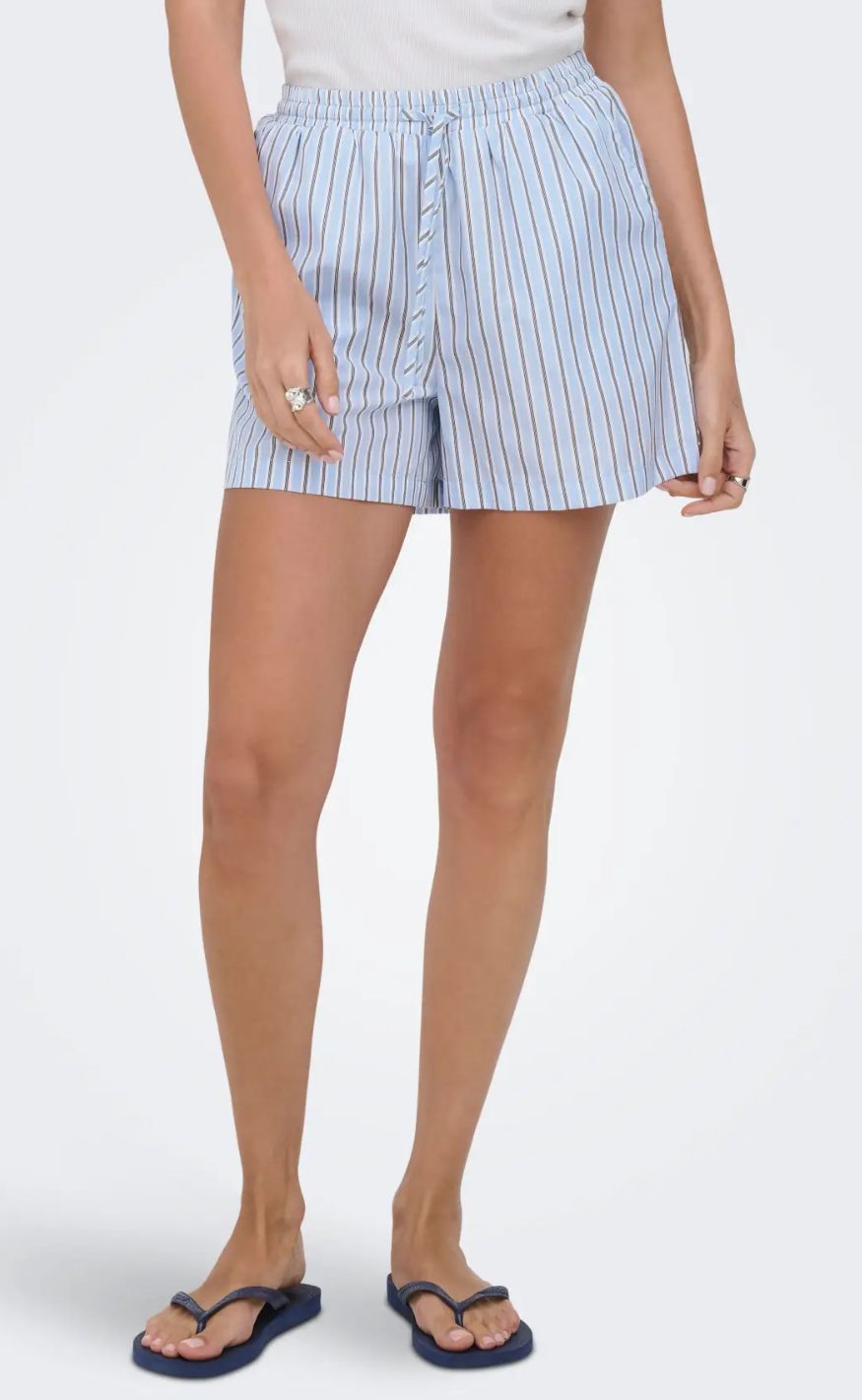 ONLY Shorts - Loris - Chambray Blue W. Bright White/Black