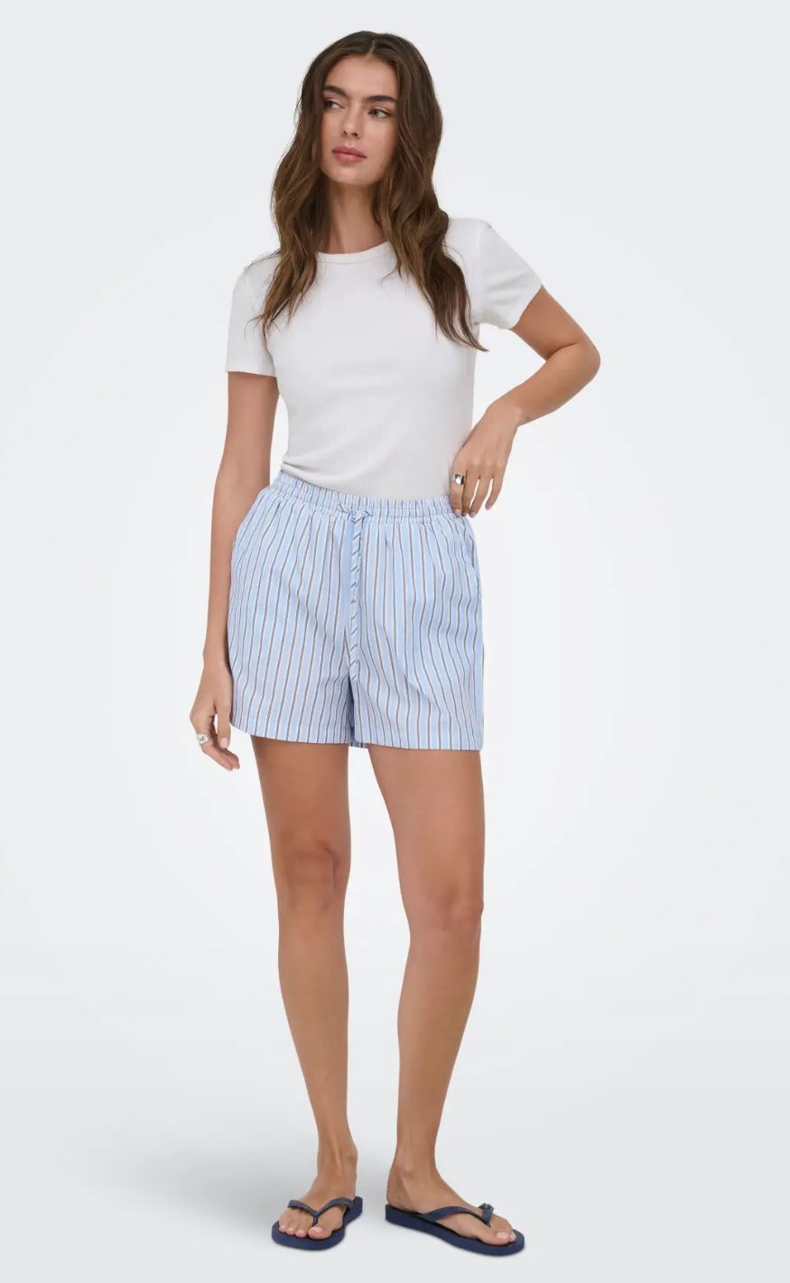 ONLY Shorts - Loris - Chambray Blue W. Bright White/Black