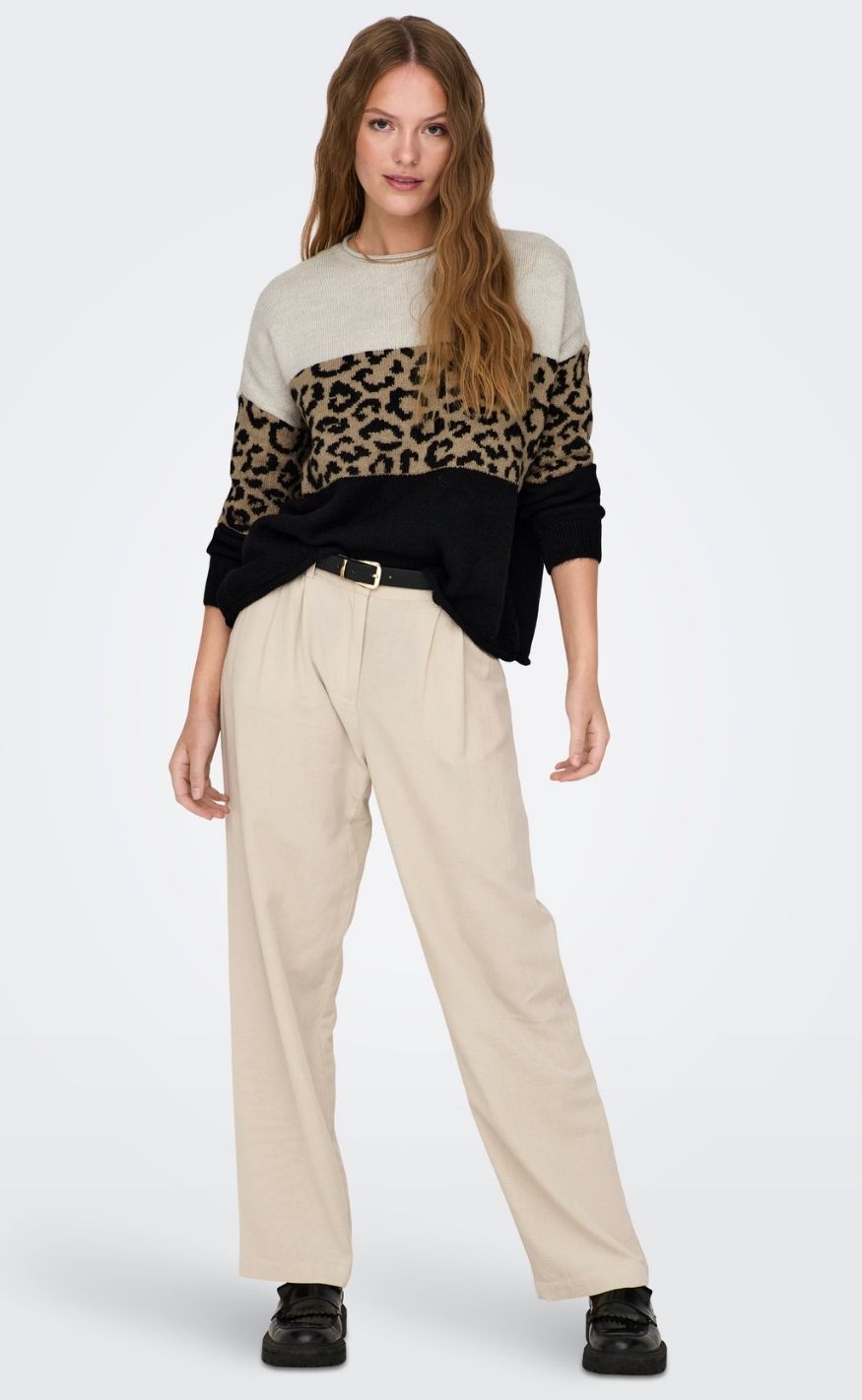 ONLY Strik - Jade Animal LS O-Neck - Moonbeam Black/Toasted Coconut