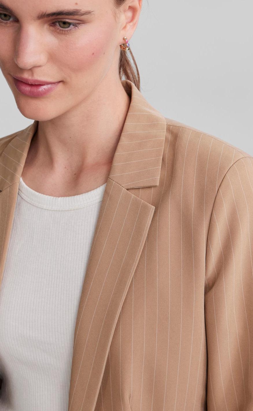 PIECES Blazer - Bossy - Silver Mink/Pinstripe