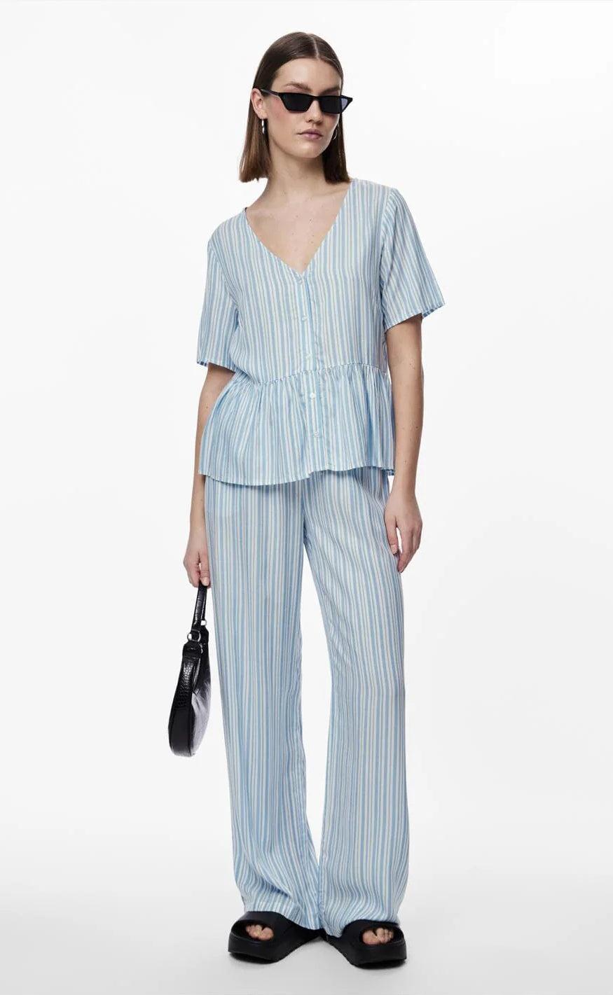 PIECES Top - Alvina - Blue Bell