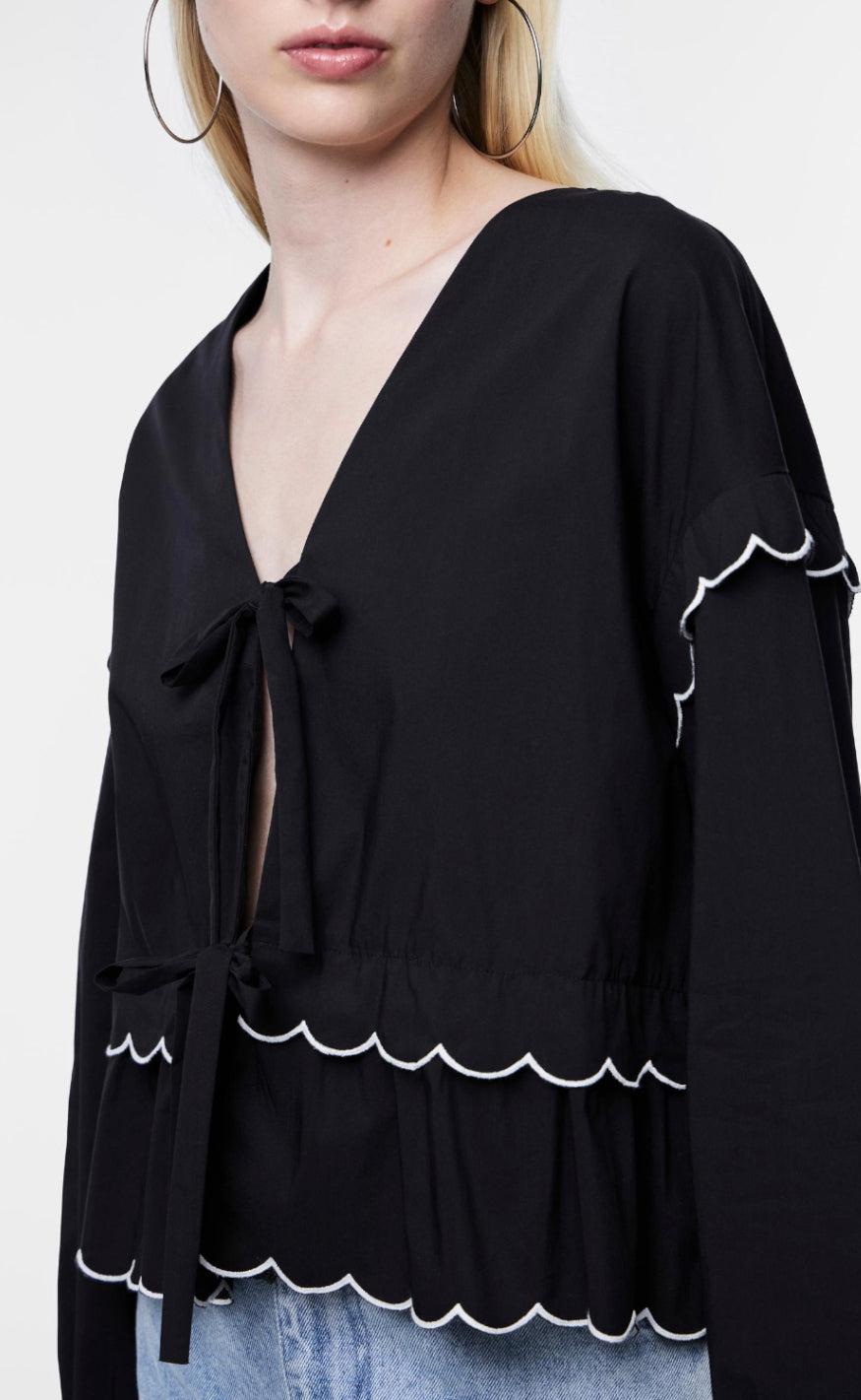 PIECES Top - Luna - Black
