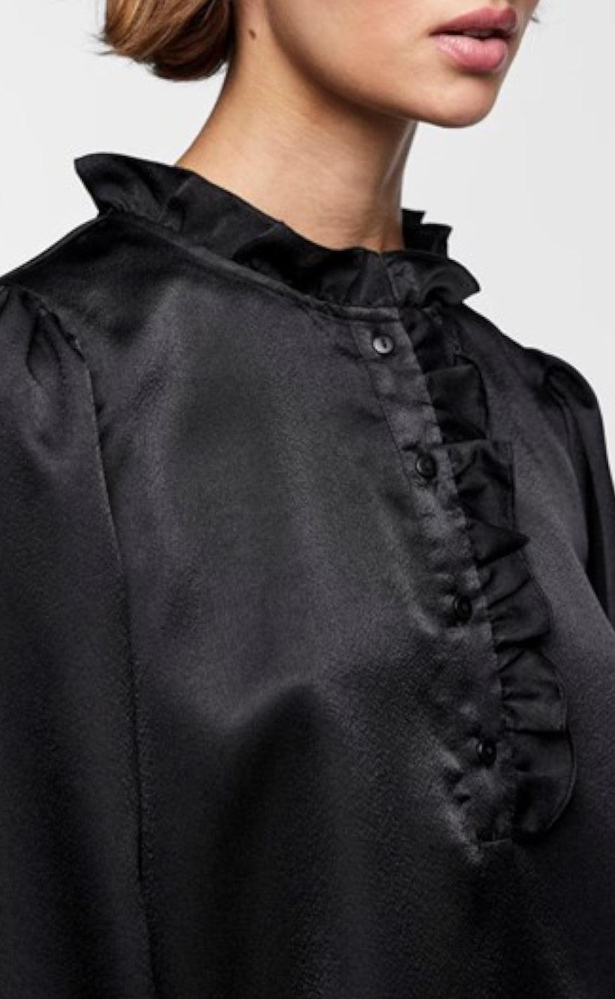 PIECES Top - Nessa - Black