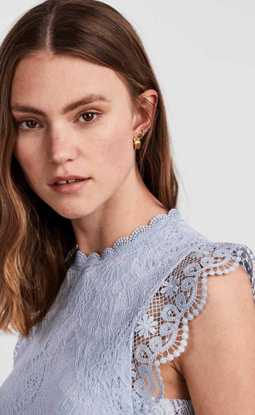 PIECES Top - Olline - Kentucky Blue