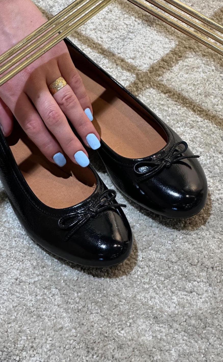 Phenumb Ballerina - Bisque - Leather Patent Black