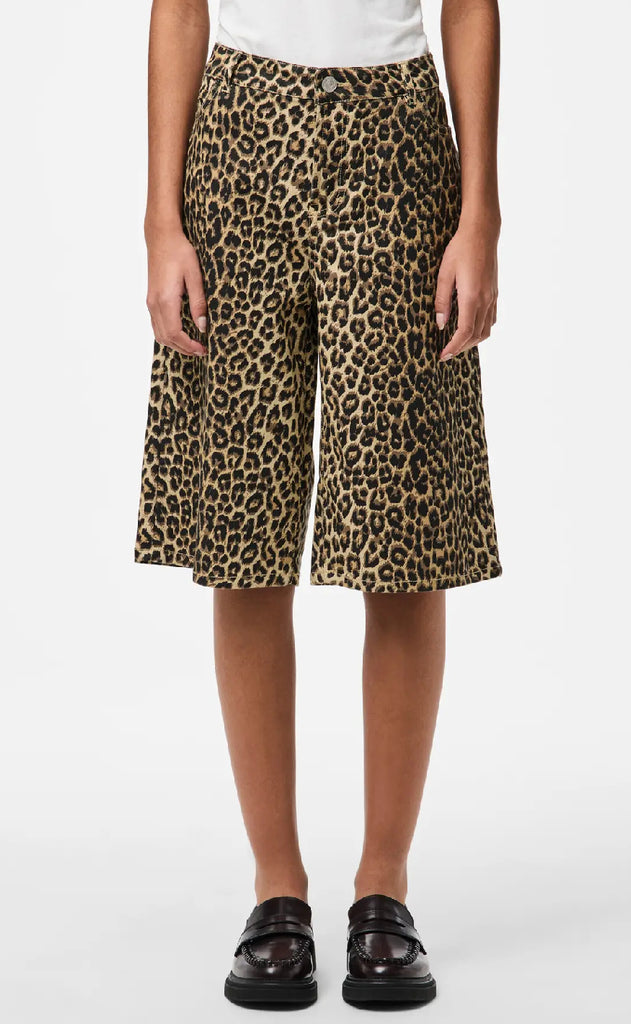 Pieces Shorts - Salume - White Pepper Leo