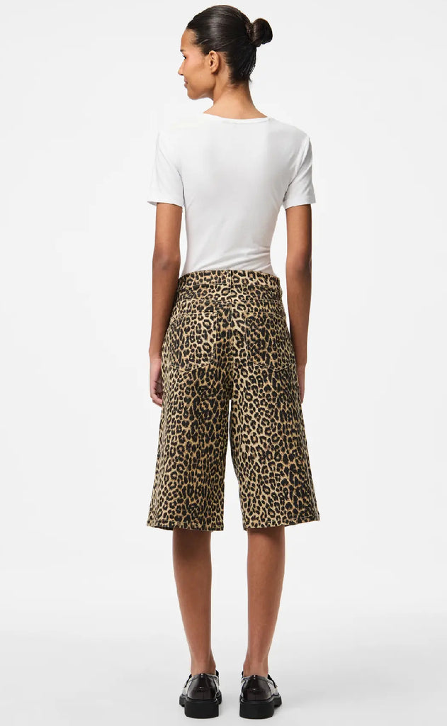 Pieces Shorts - Salume - White Pepper Leo