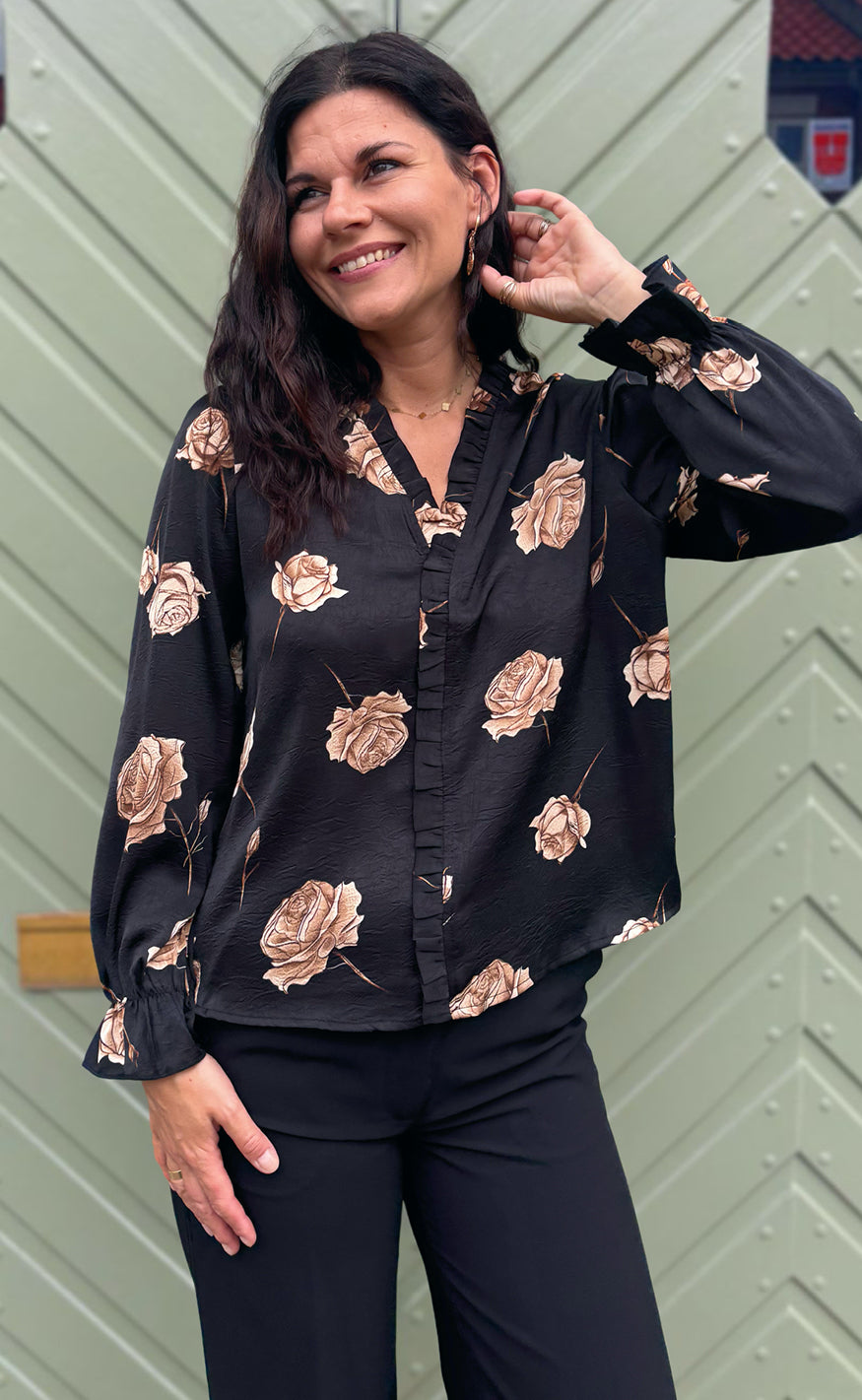 Say INA Copenhagen Bluse - Catja - Black W. Roses