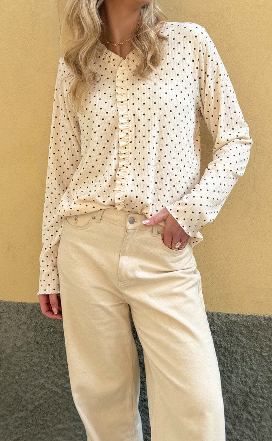 Say INA Copenhagen Bluse - Catja Stretch - Beige W. Brown Dots