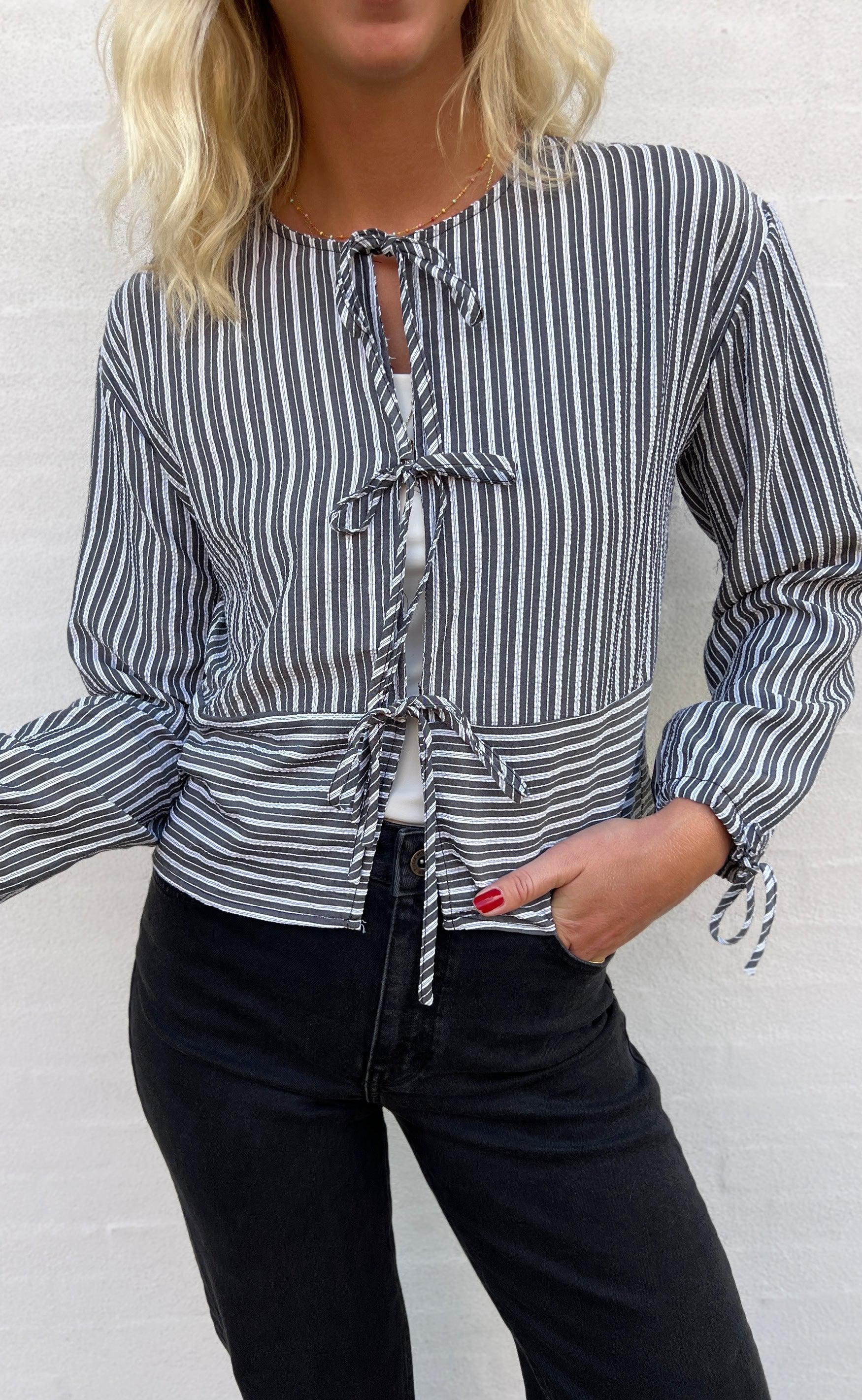 Say INA Copenhagen Bluse - Cornelia - Black / White Stripe (vendbar)
