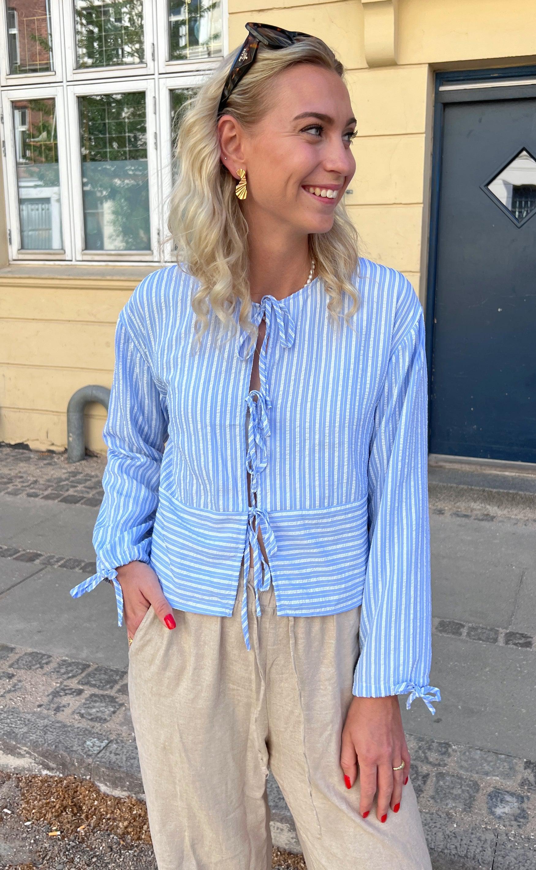 Say INA Copenhagen Bluse - Cornelia - Blue / White Stripe (vendbar)