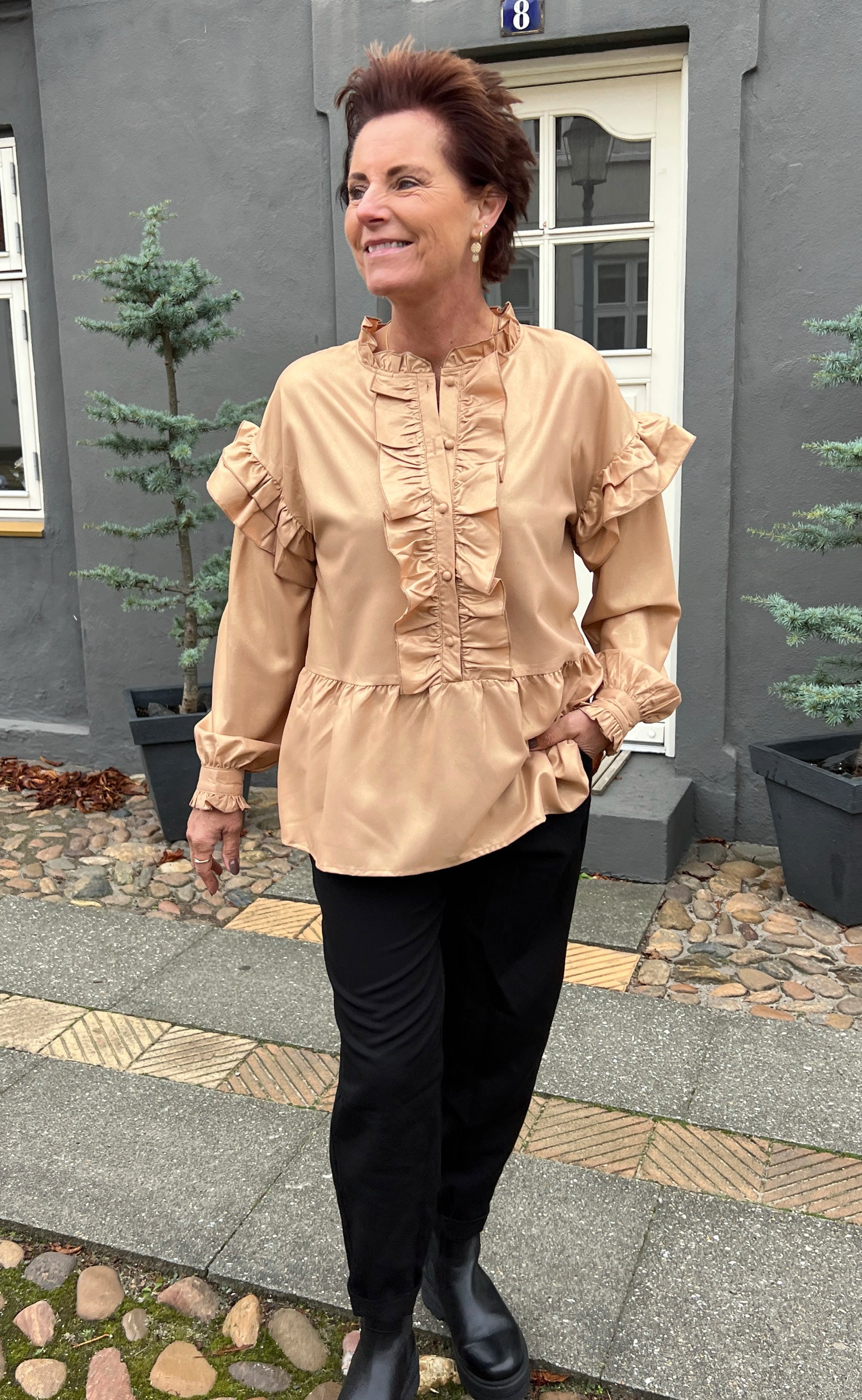 Say INA Copenhagen Bluse - Frida - Beige W. Gold Glitter