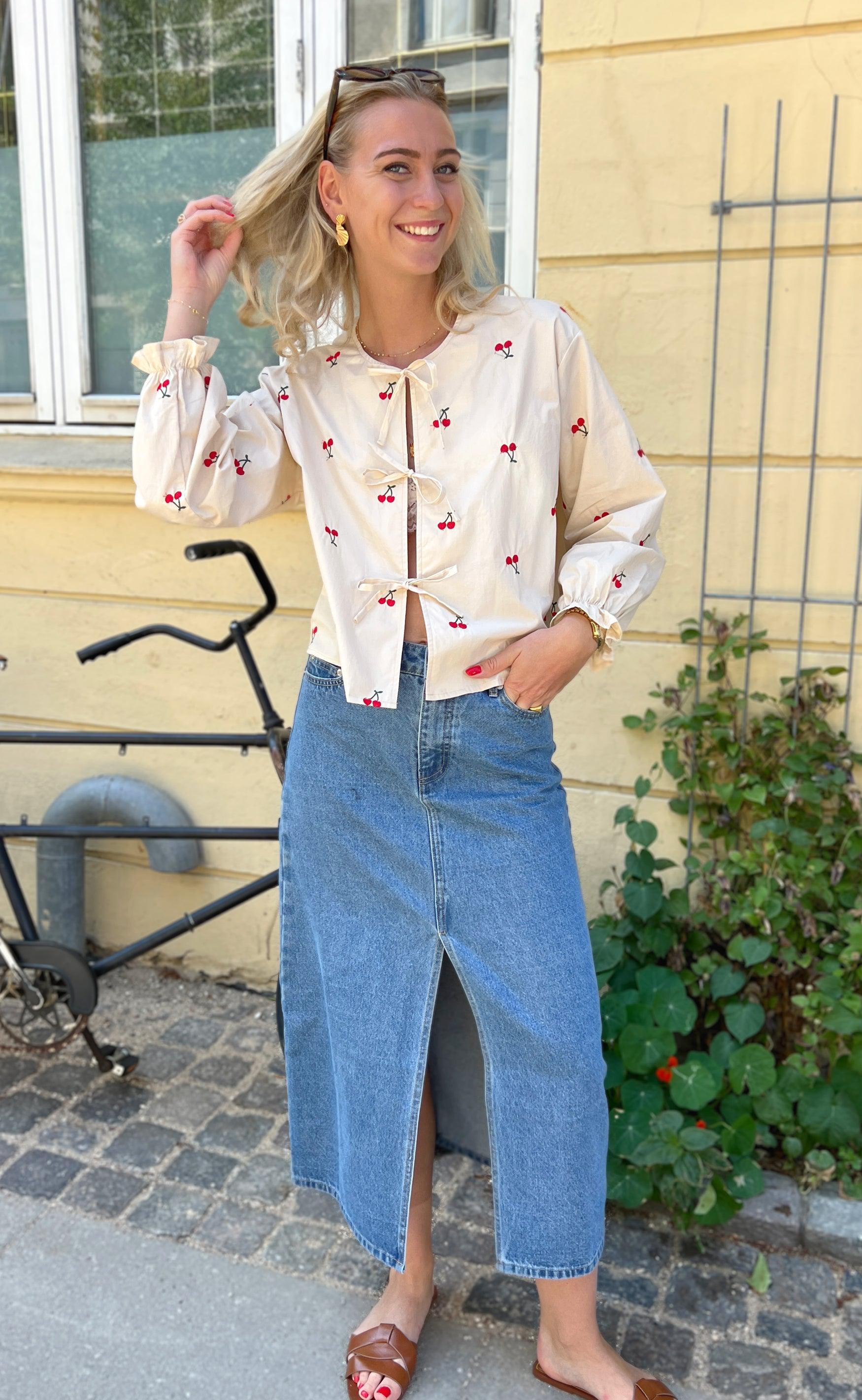 Say INA Copenhagen Bluse - Leonora - Off White W. Cherry