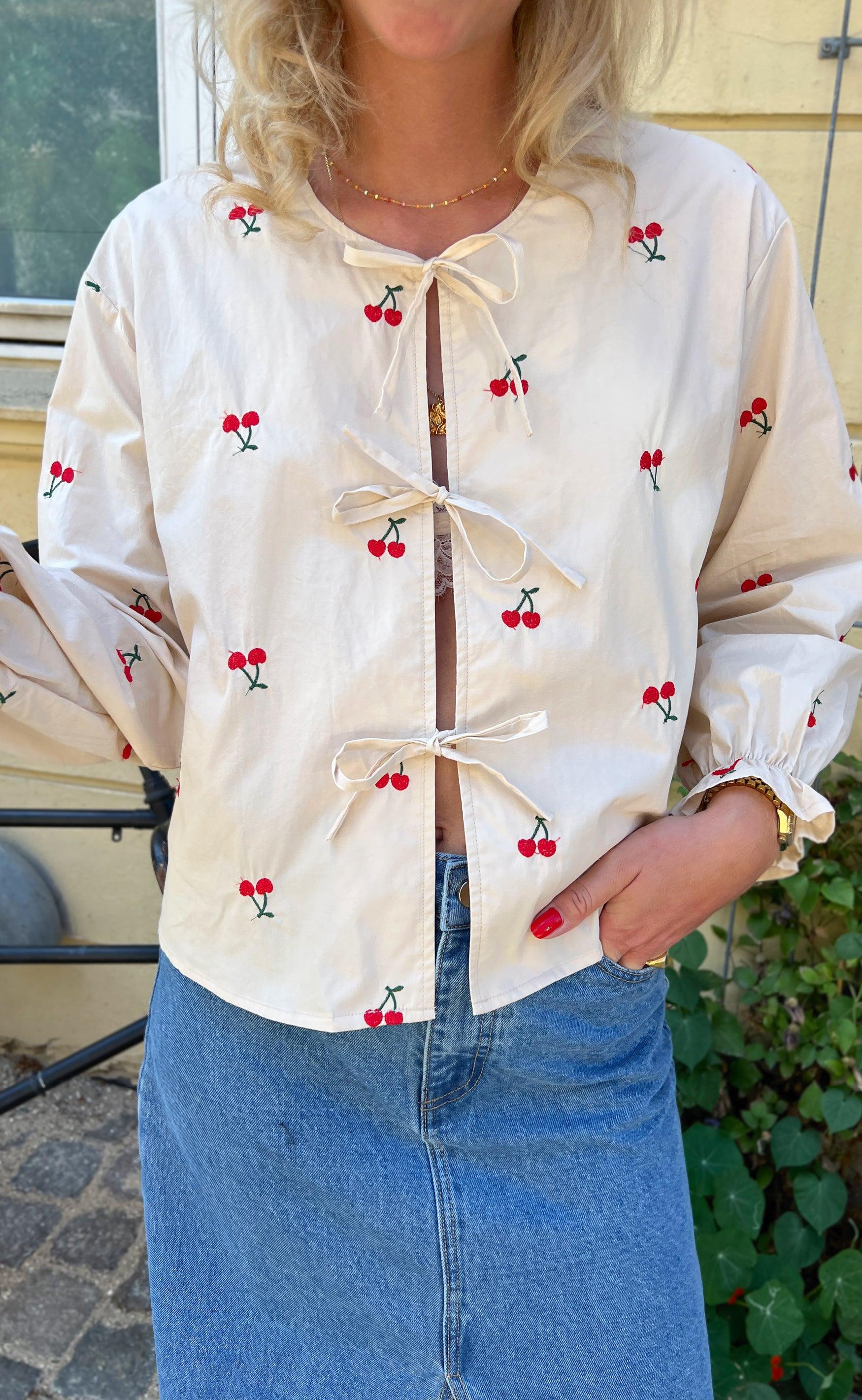Say INA Copenhagen Bluse - Leonora - Off White W. Cherry