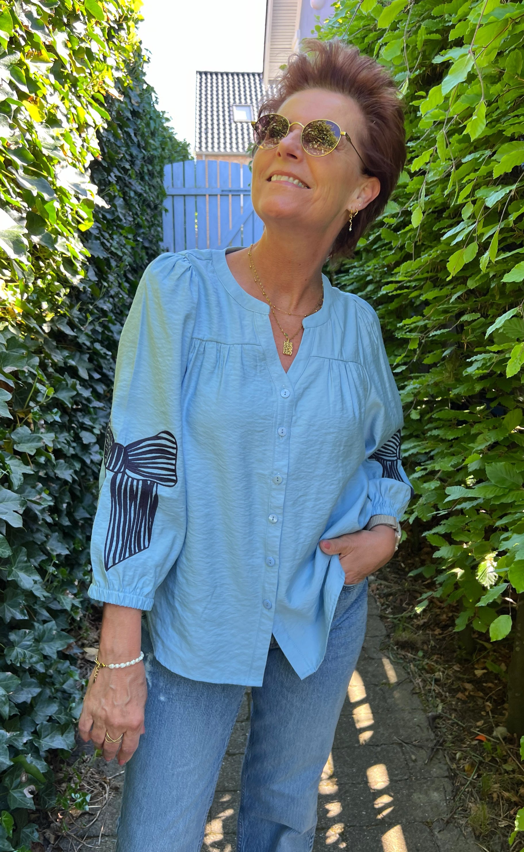 Say INA Copenhagen Bluse - Milly - Light Blue W. Navy Bows