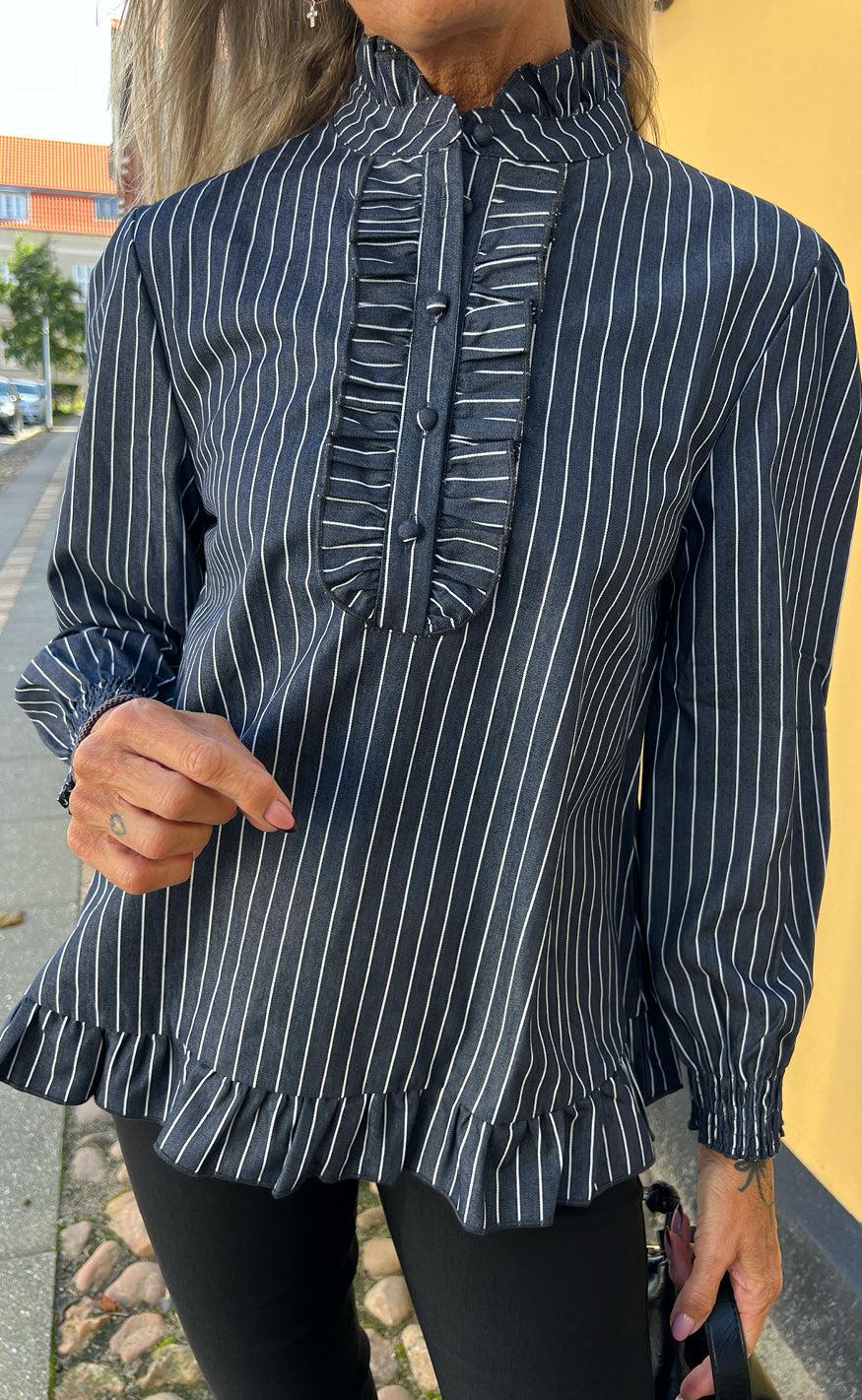 Say INA Copenhagen Bluse - Pia - Denim Blue Pinstripe