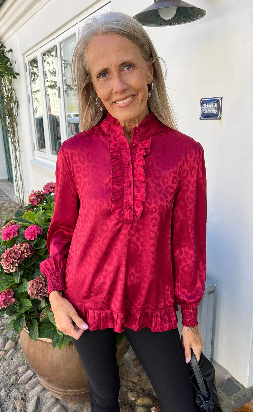 Say INA Copenhagen Bluse - Pia - Red Leopard