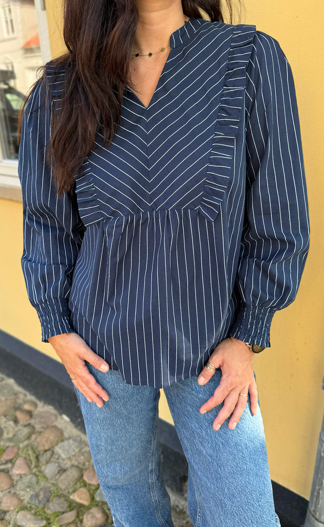 Say INA Copenhagen Bluse - Sasha - Navy Blue Pinstripe