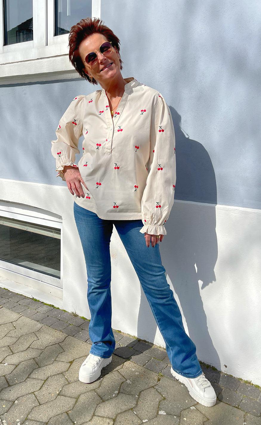 Say INA Copenhagen Bluse - Tiffany - Off White W. Cherry