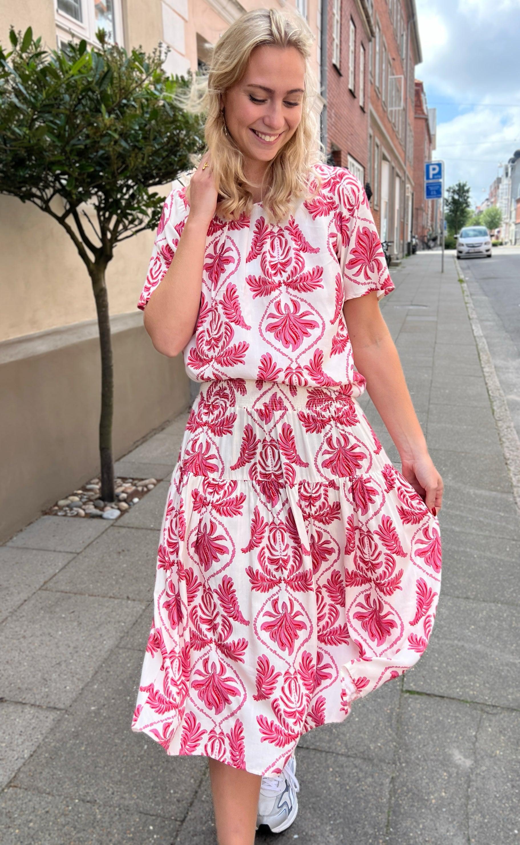 Say INA Copenhagen Bluse - Vicky - White/Pink Paisley