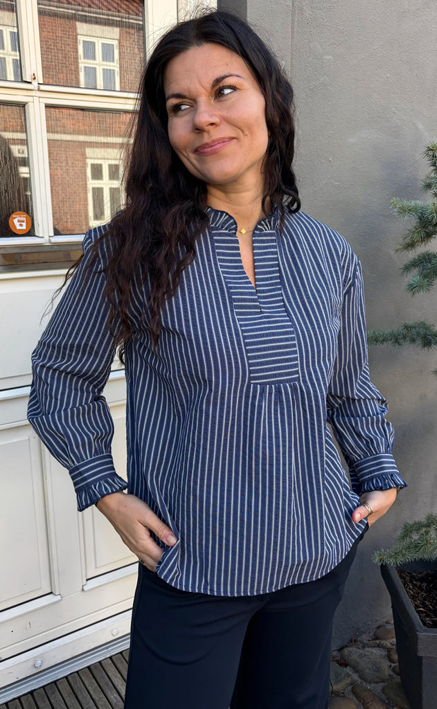 Say INA Copenhagen Bluse - Winnie LS - Navy Blue W. White Stripes