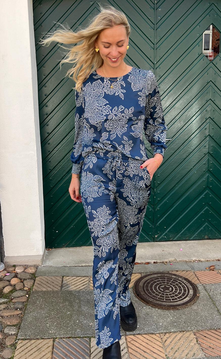 Say INA Copenhagen Bukser - Ida - Navy Blue Flower