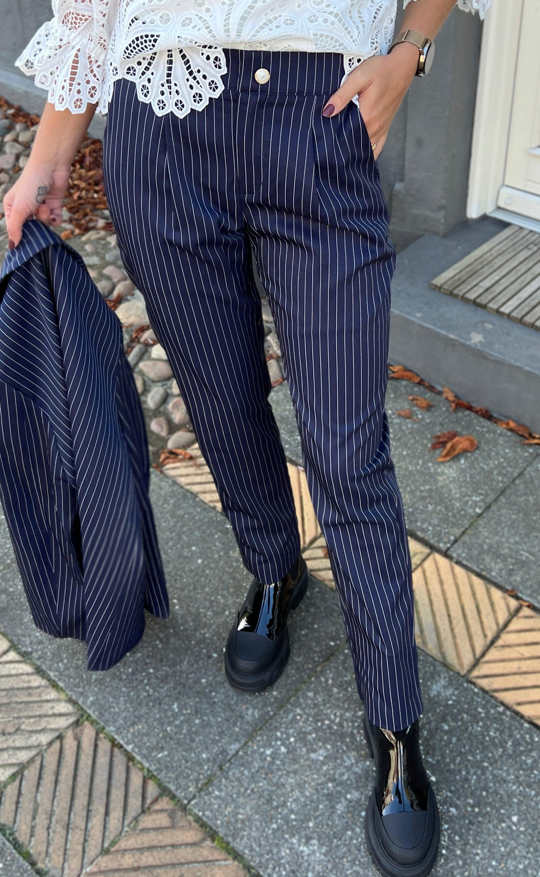 Say INA Copenhagen Bukser - Zoey Straight - Navy Pinstripe
