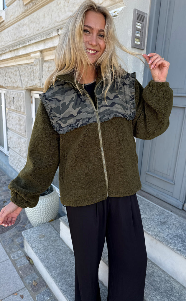 Say INA Copenhagen Fleece Jakke - Fia - Army Green W. Camouflage