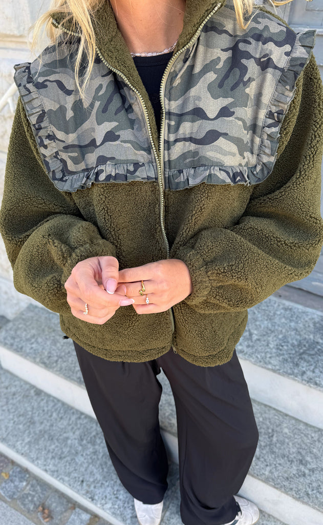 Say INA Copenhagen Fleece Jakke - Fia - Army Green W. Camouflage