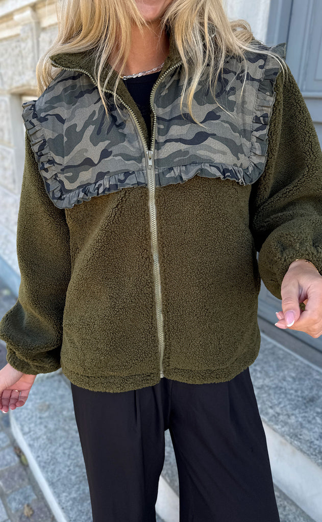 Say INA Copenhagen Fleece Jakke - Fia - Army Green W. Camouflage