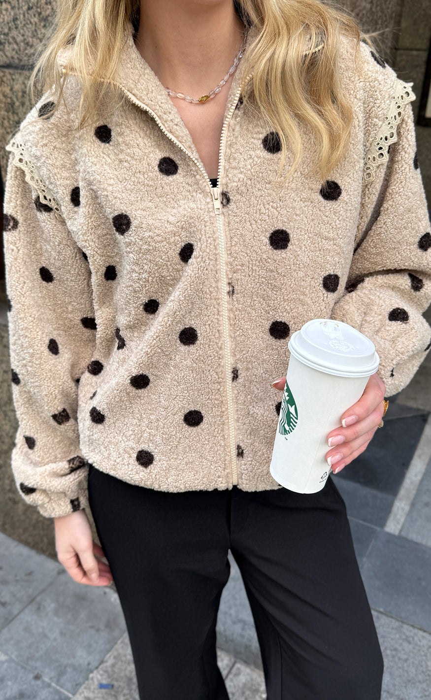 Say INA Copenhagen Fleece Jakke - Fia - Beige W. Black Dots