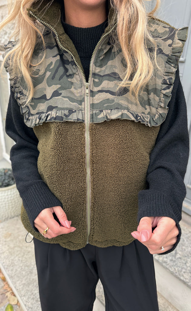Say INA Copenhagen Fleece Vest - Fia - Army Green W. Camouflage