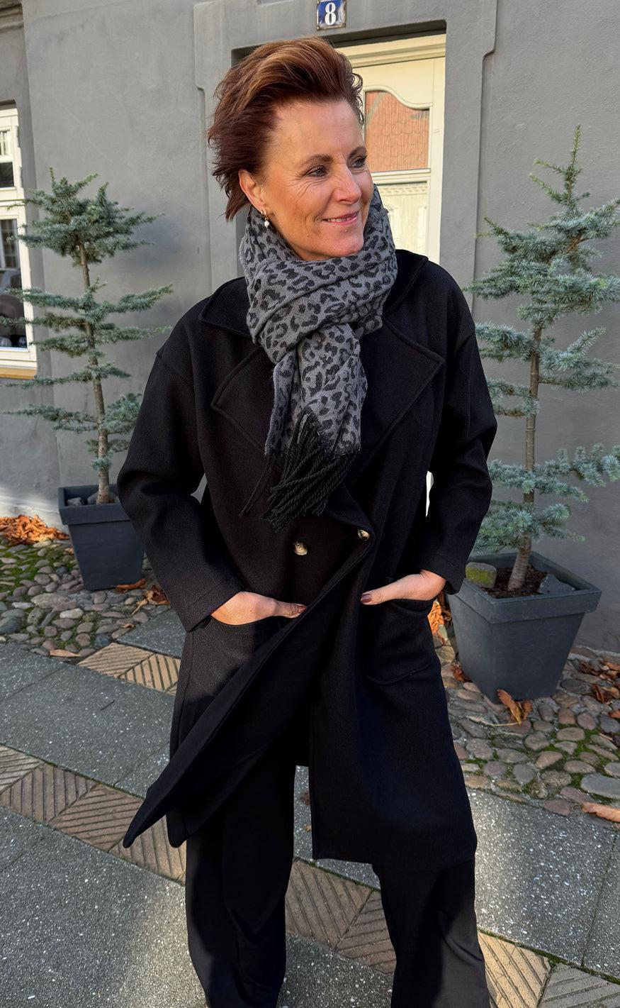 Say INA Copenhagen Halstørklæde - Ariana - Grey Leopard